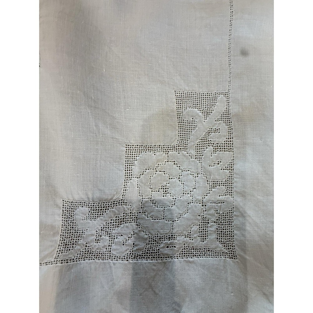 Vtg White Tablecloth Square Cotton Lace Edge  Traditional English Cottage Shabby - Picture 3 of 6